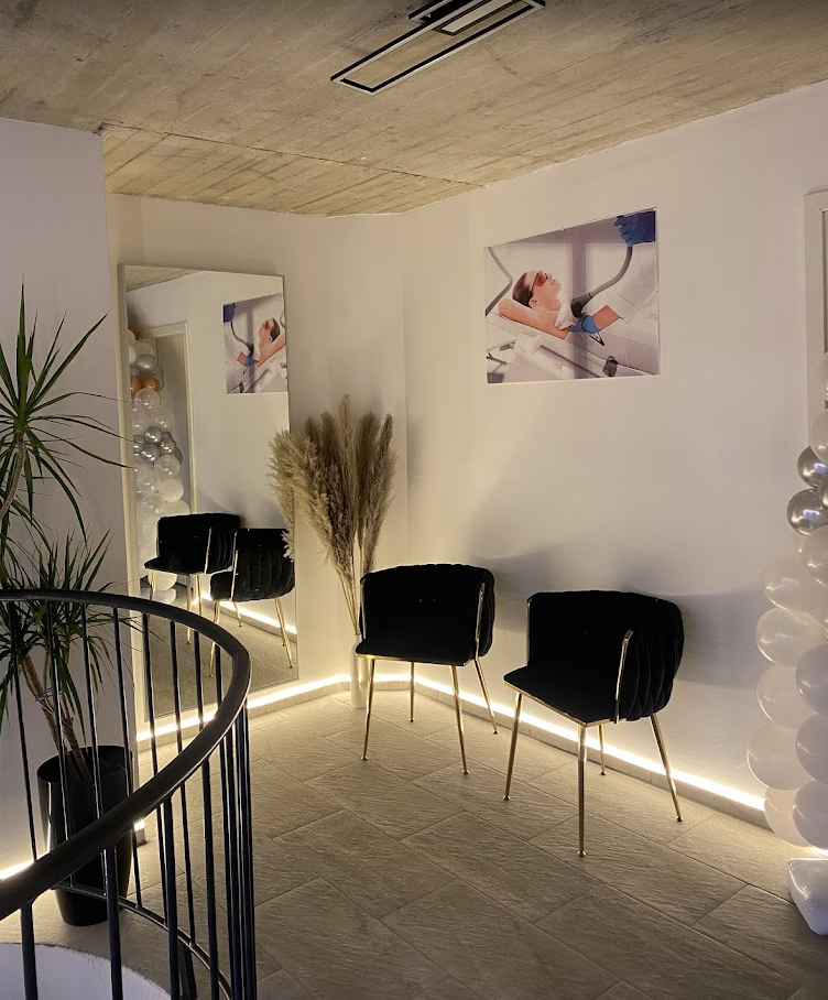 Eleganter Wartebereich im Softskin Beauty Studio Korb